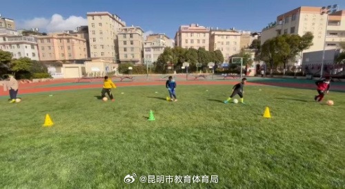 孩子们因为